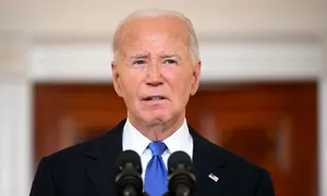 Ông Biden lên án Meta vì giảm kiểm duyệt Facebook