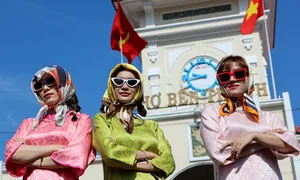 Các điểm du lịch TP HCM nhộn nhịp khách chụp ảnh Tết Các điểm du lịch TP HCM nhộn nhịp khách chụp ảnh Tết